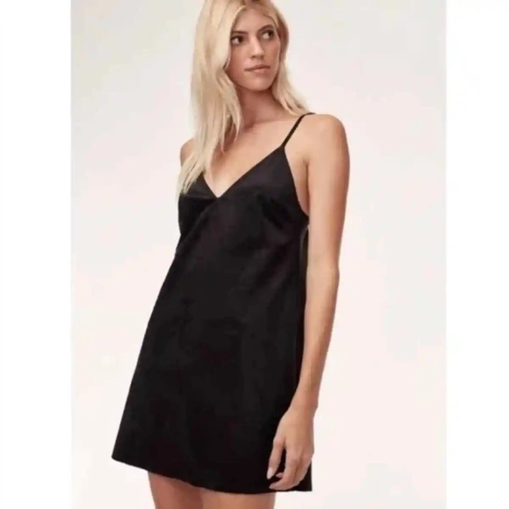 NWT Aritzia Wilfred Free Vivienne Faux Suede Dress